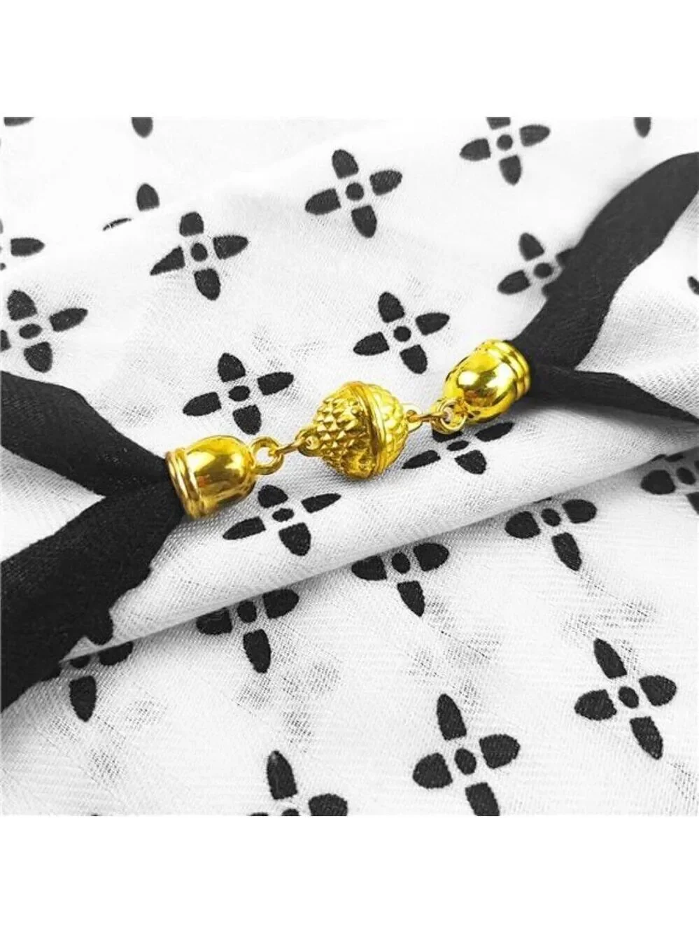 Lightweight Fashion Scarf for Women Classic Headscarf with Magnetic Clasp